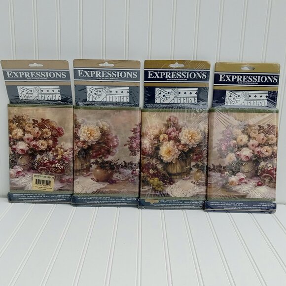 EXPRESSIONS Wallpaper Border Roses & Lace Antique Style Cottagecore Bundle of 4